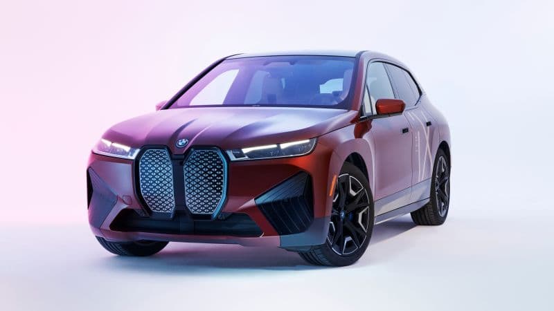 BMW iX xDrive50 Sport 2022 Wallpaper