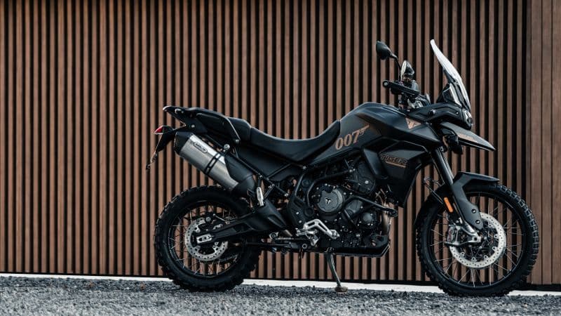 Triumph Tiger 900 Bond Edition Wallpaper