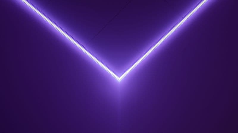 Purple light Geometric Wallpaper