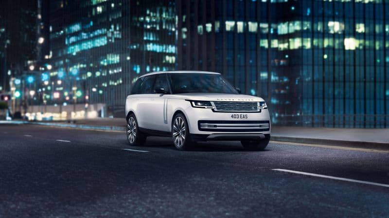 Range Rover Autobiography 8K Wallpaper