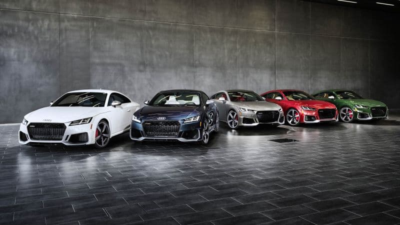 Audi TT RS Coupé 2022 Wallpaper
