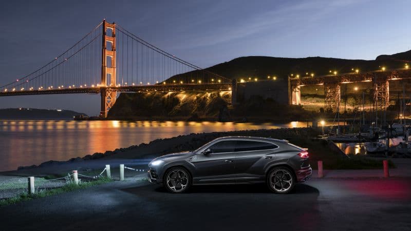Lamborghini Urus Golden Gate Bridge Wallpaper