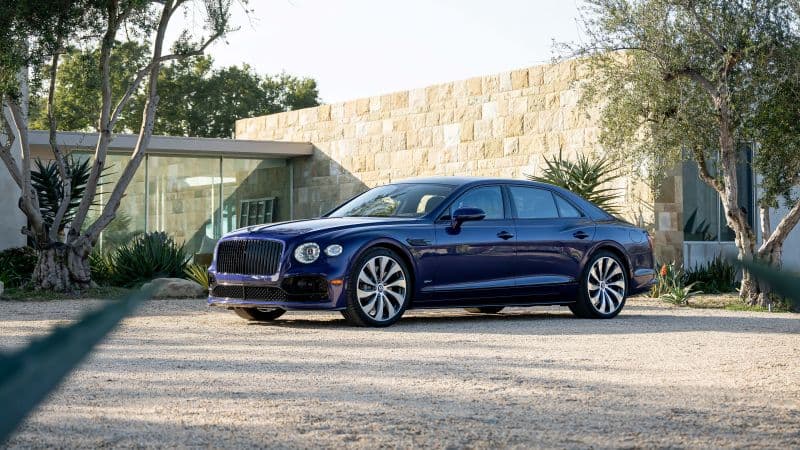 Bentley Flying Spur Hybrid 2022 Wallpaper