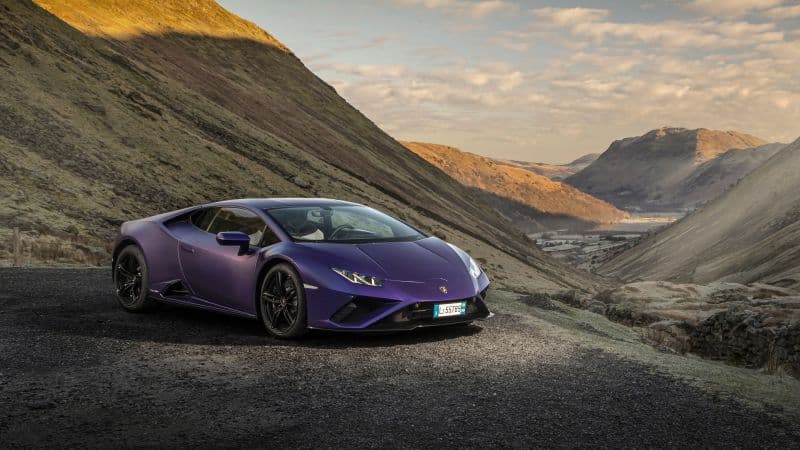 Lamborghini Huracan EVO RWD 2022 Wallpaper