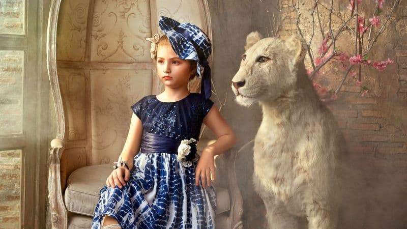 Cute Girl White lion Wallpaper