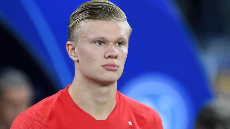 Erling Braut Haaland Striker Wallpaper