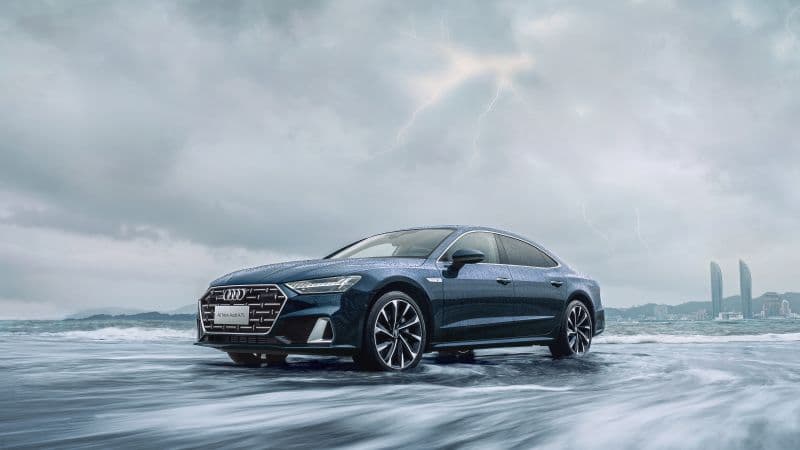 Audi A7L 55 TFSI quattro S line Luxury Sedan Wallpaper