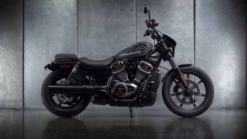 Harley-Davidson Nightster 8K Wallpaper
