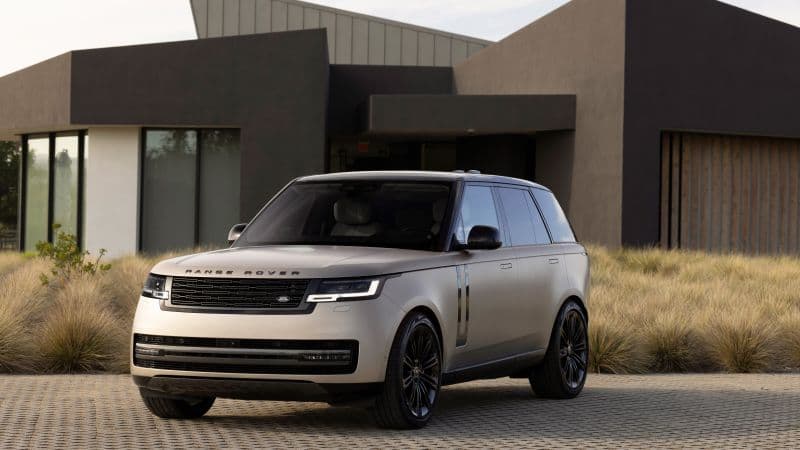Land Rover Range Rover P530 First Edition Wallpaper