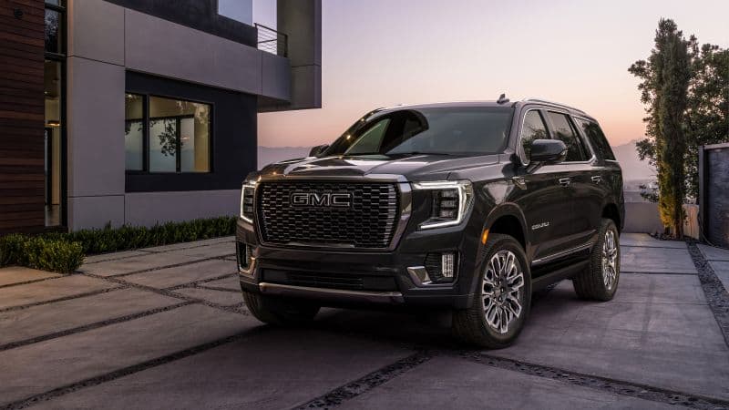 GMC Yukon Denali Ultimate Luxury SUV Wallpaper