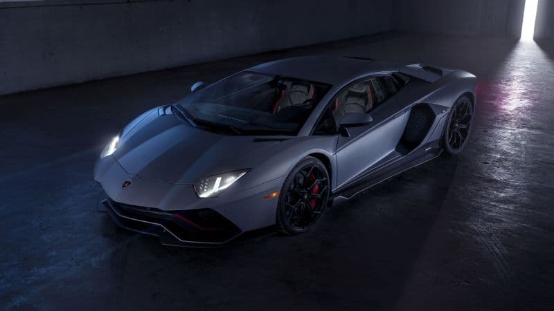 Lamborghini Aventador LP 780-4 Ultimae Exotic car Wallpaper