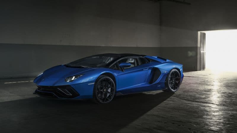 Lamborghini Aventador LP 780-4 Ultimae Roadster Wallpaper