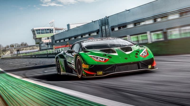 Lamborghini Huracán GT3 EVO2 Race cars Wallpaper