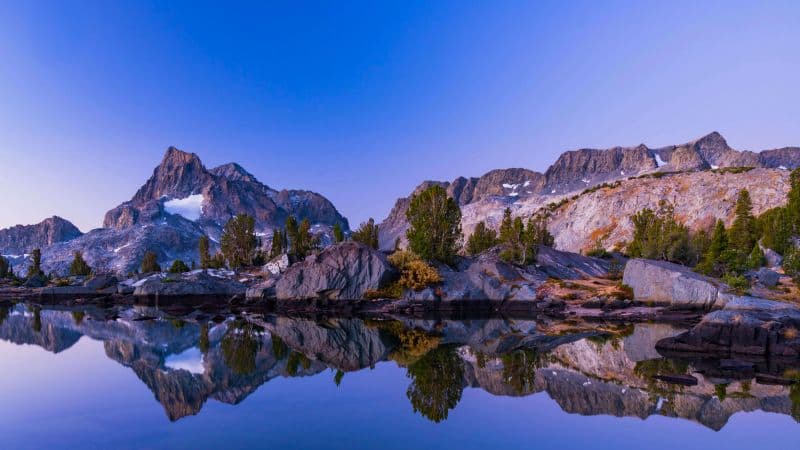Banner Peak Thousand Island Lake Wallpaper