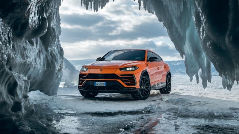Lamborghini Urus Wallpaper