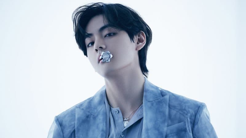 BTS V (BTS) Wallpaper