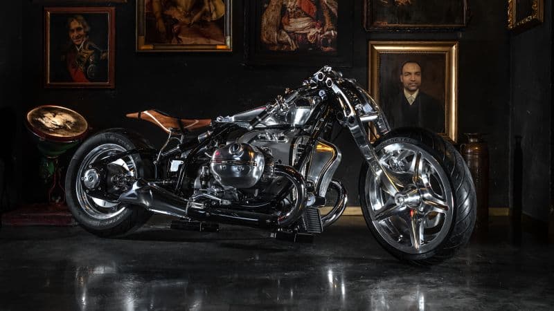 BMW R 18 Magnifica Radikal Chopper Wallpaper