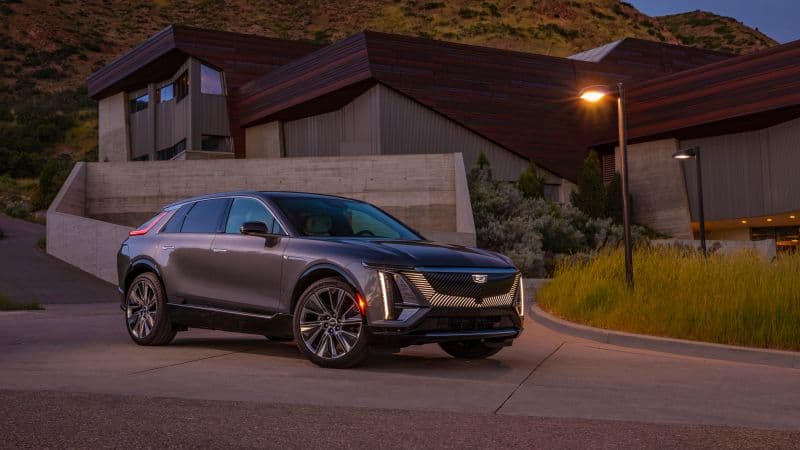 Cadillac Lyriq Electric SUV Wallpaper
