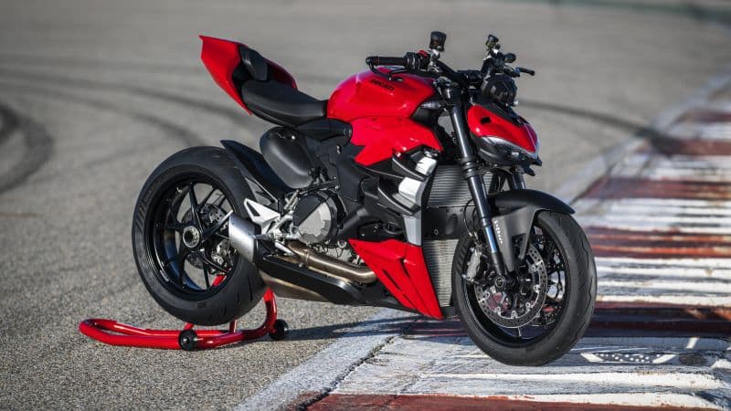 Ducati Streetfighter V2 8K Wallpaper