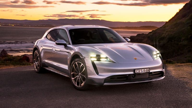 Porsche Taycan 4 Cross Turismo 2022 Wallpaper