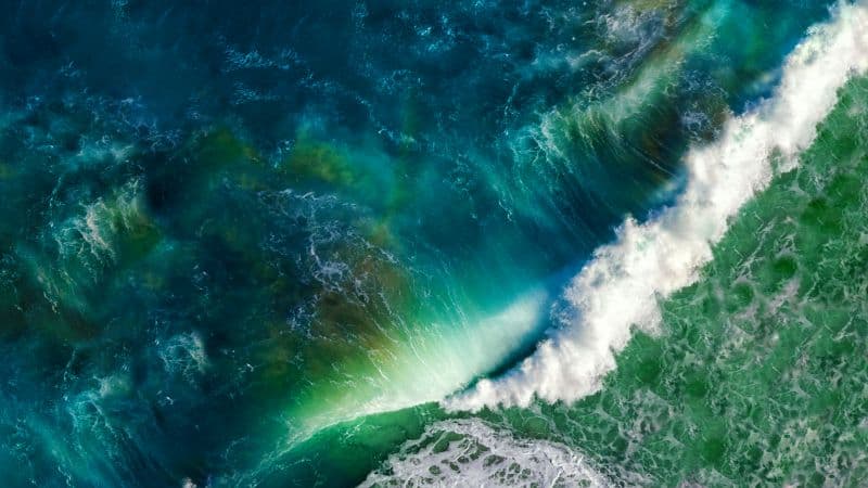 Waves Aerial view Wallpaper