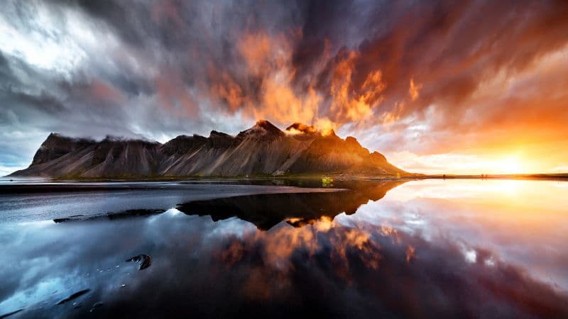 Vestrahorn mountain Beach Wallpaper