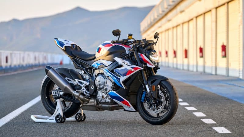 BMW M 1000 R 2023 Wallpaper