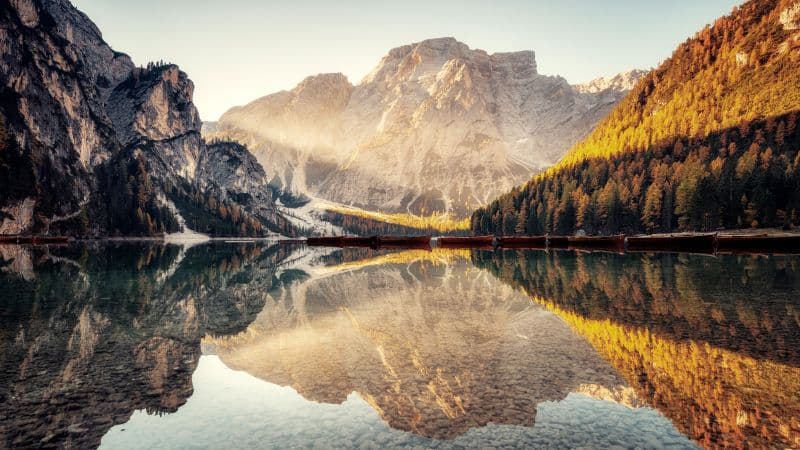 Pragser Wildsee Scenic Wallpaper