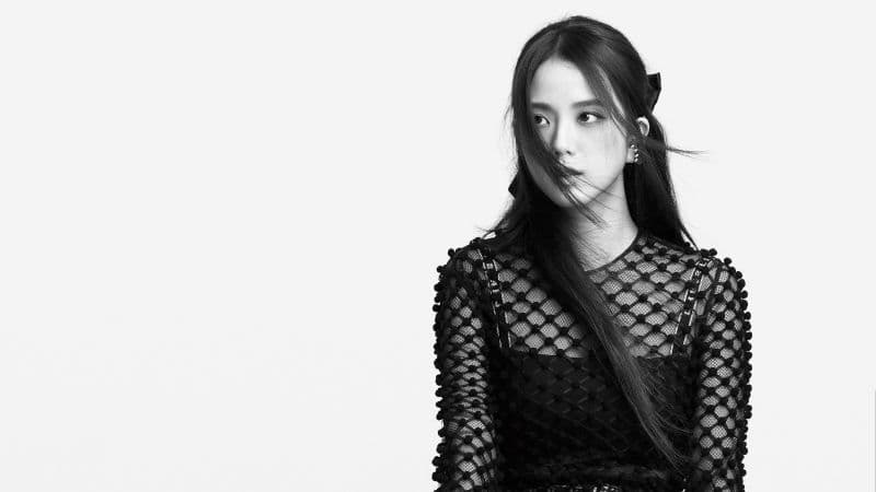 Jisoo Monochrome Wallpaper