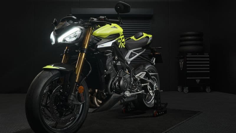 Triumph Street Triple 765 Moto2 Edition 2022 Wallpaper