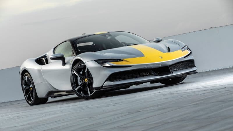 Hybrid Supercar Ferrari SF90 Stradale Assetto Fiorano Wallpaper
