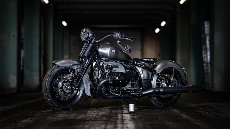 BMW R 18 Custom Black bikes Wallpaper