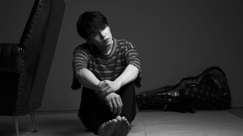 Suga Monochrome Wallpaper