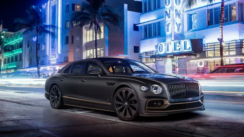 Bentley Flying Spur Hybrid Neon lights Wallpaper