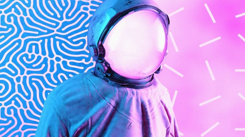 Space suit Vaporwave Wallpaper