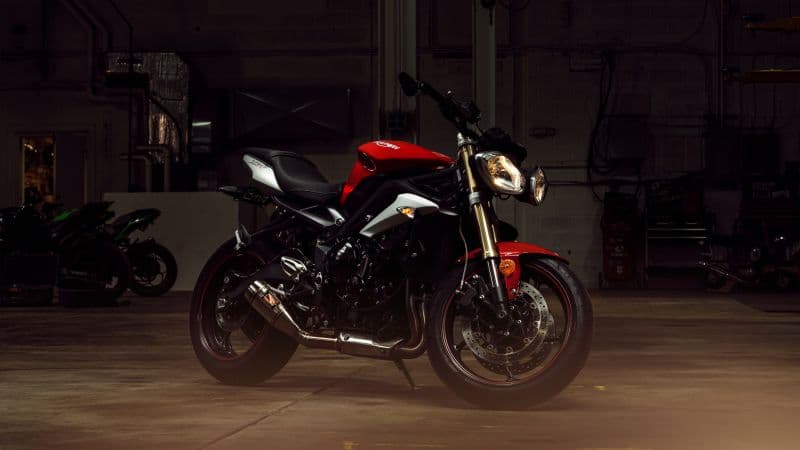 Triumph Speed Triple 8K Wallpaper
