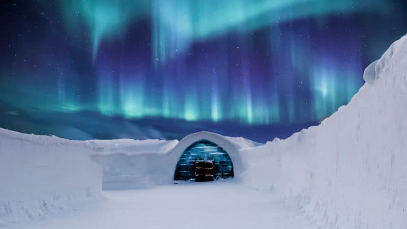 Aurora Borealis Igloo Wallpaper