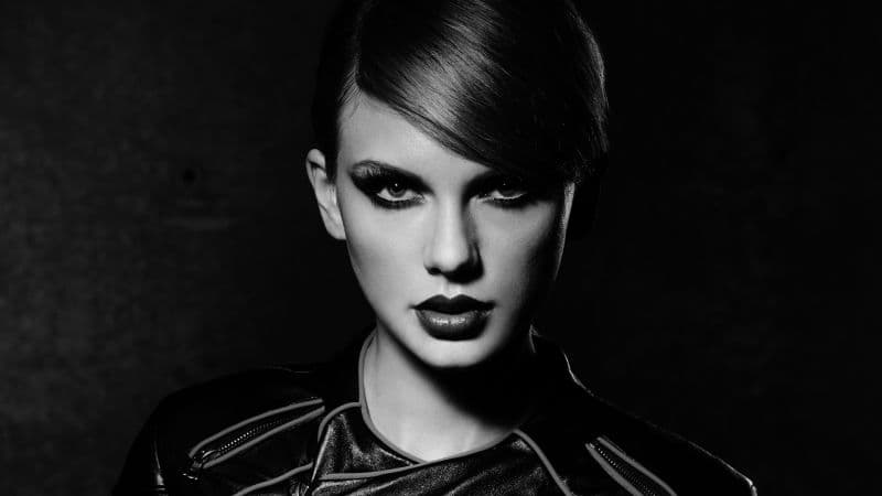 Taylor Swift Monochrome Wallpaper